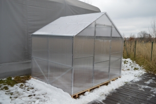 Zahradní skleník DOMIK 2,6x4m  PC 4 mm