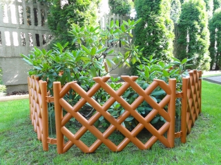Zahradní okrasný plastový plot 3,6m x 41cm